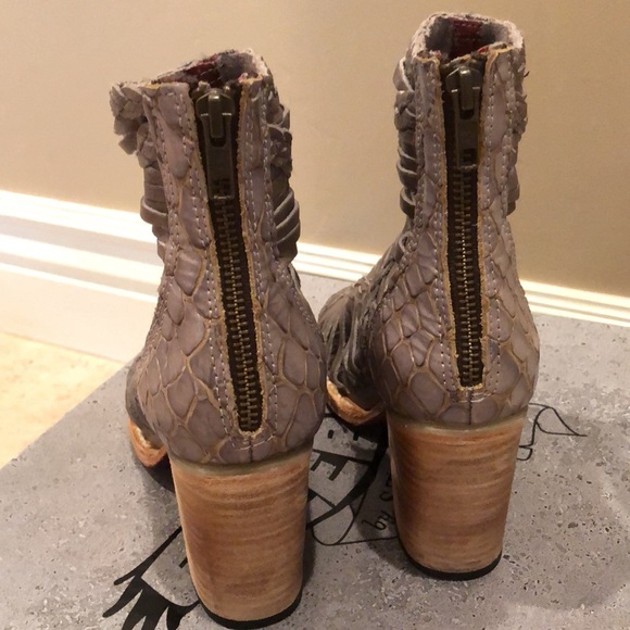 FREEBIRD By Steven BELA Stone multi size 8 worn once - Picture 2 of 8